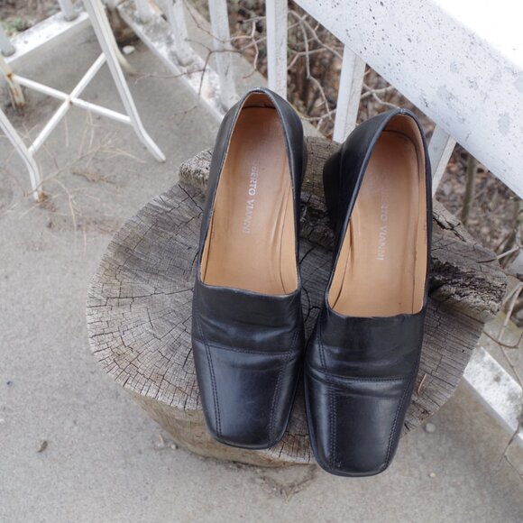 Black Ladies Loafers Made In Brazil - Picture 2 of 7